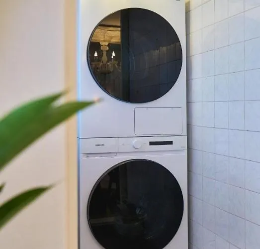 アパート Cozy Near Hongdae & Yeonnam, 10min To Subway ソウル特別市