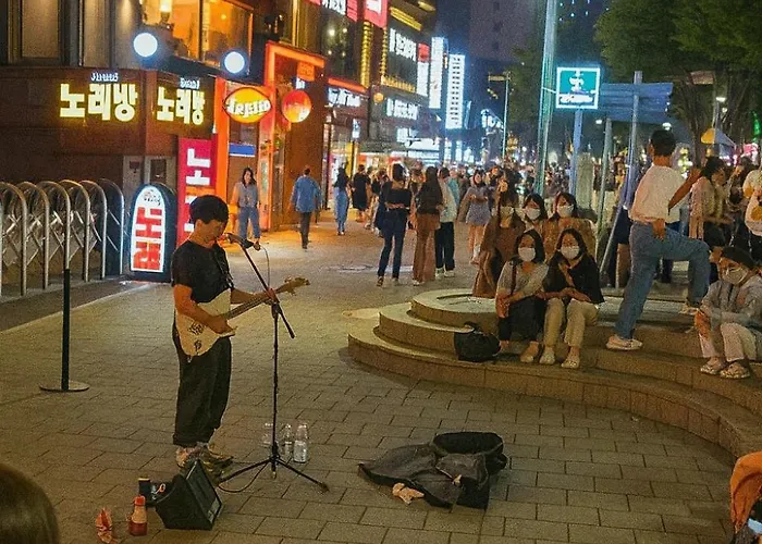 Cozy Near Hongdae & Yeonnam, 10min To Subway * ソウル特別市